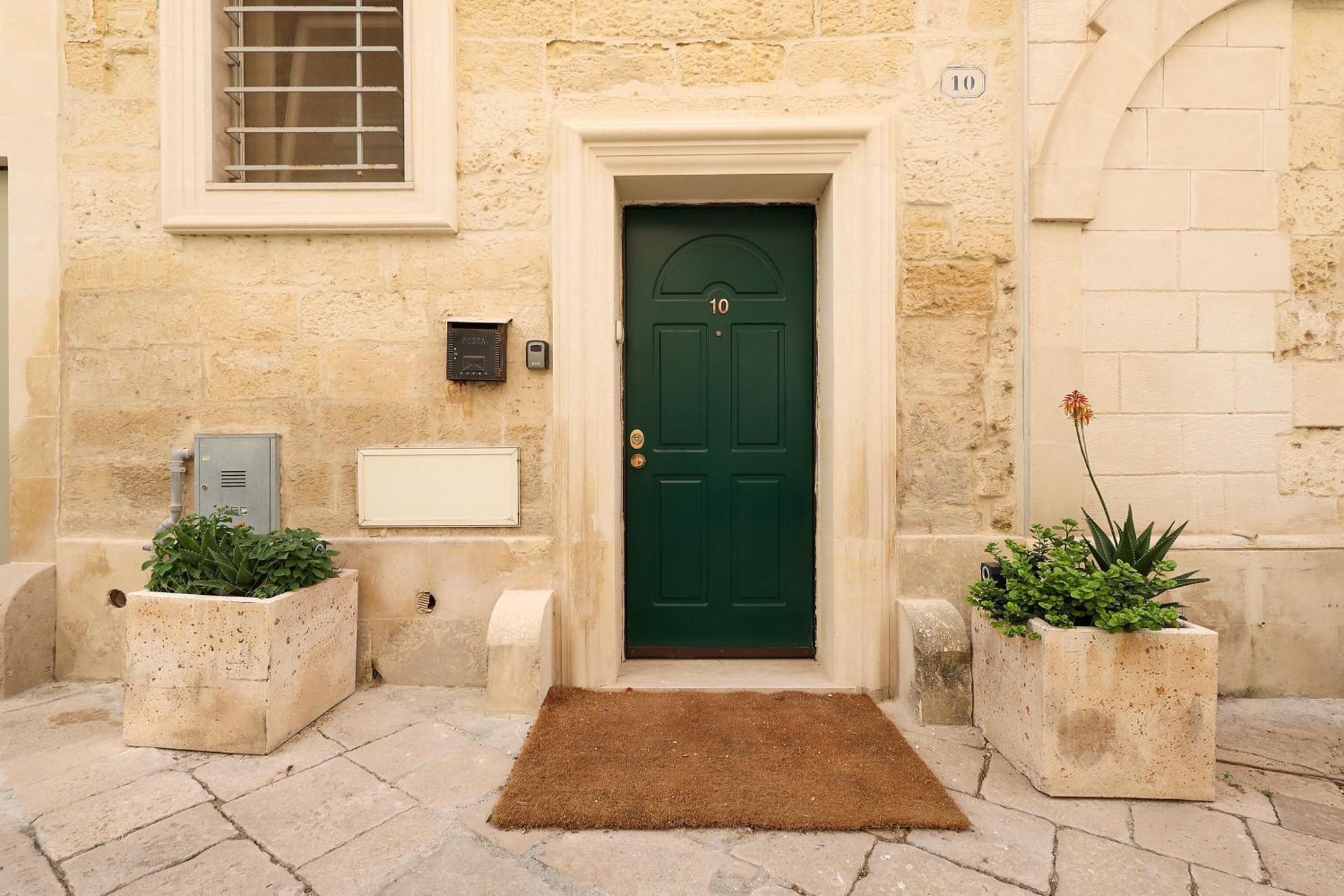 Goodstay La Suite 10 - Rooms - Lecce Extérieur photo